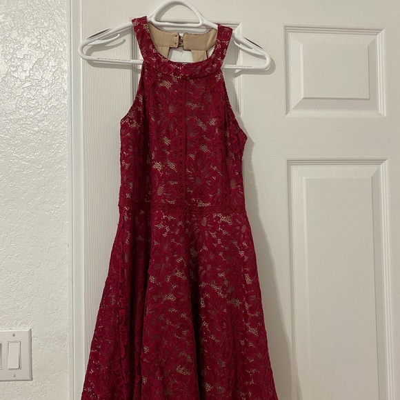 Teen dresses. Sizes medium. Perfect conditions. - Picture 5 of 6